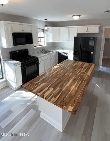 $1,995 | 924 South College Street, Brandon, MS 39042