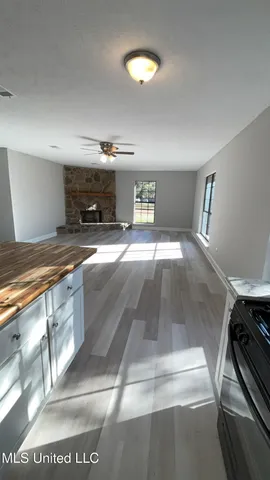 $1,995 | 924 South College Street, Brandon, MS 39042