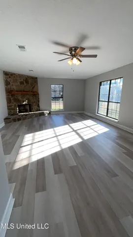 $1,995 | 924 South College Street, Brandon, MS 39042