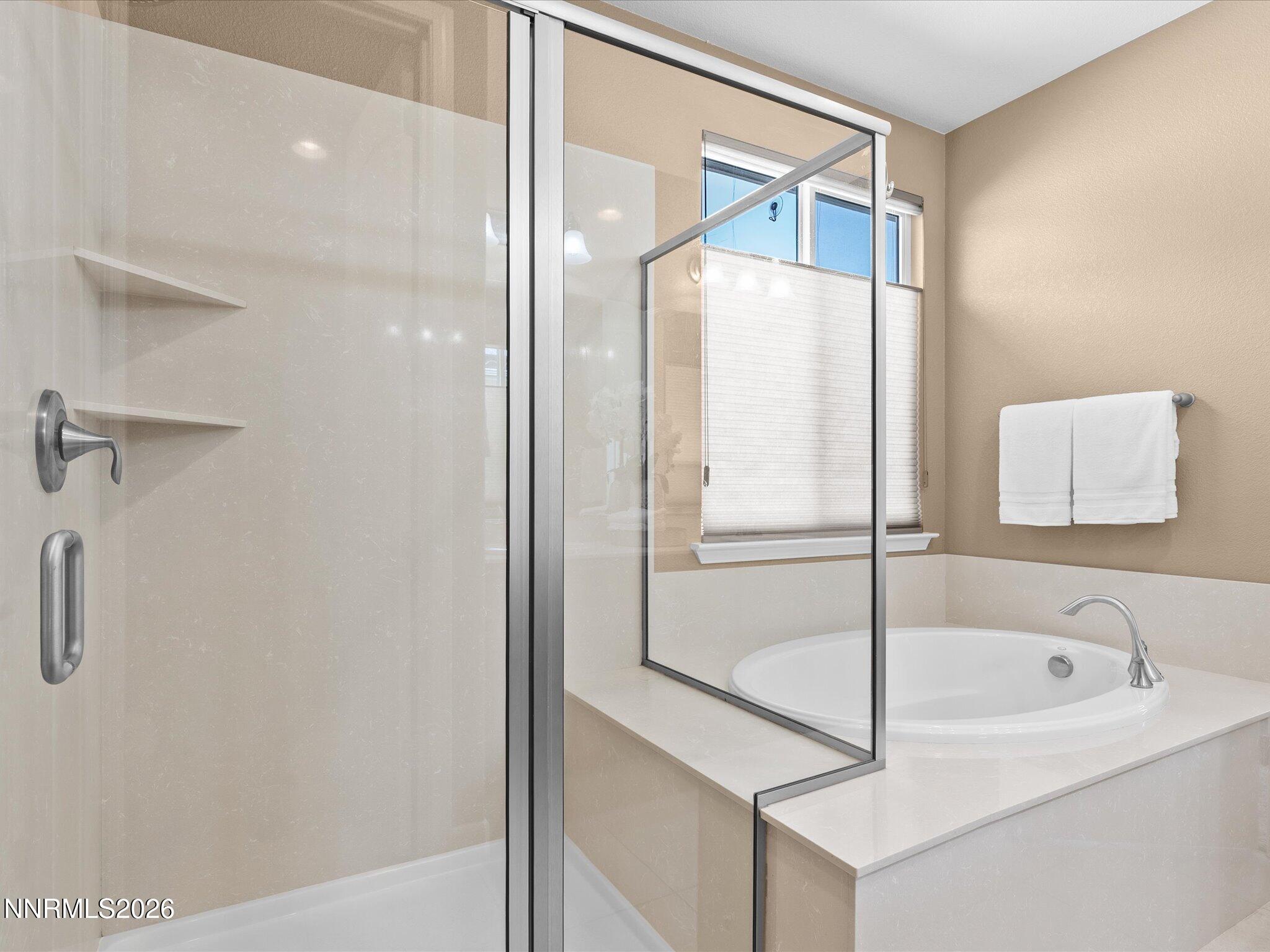 1080 South University Park Loop Reno, NV 89512 - Photo 30 of 76 Primary Bath