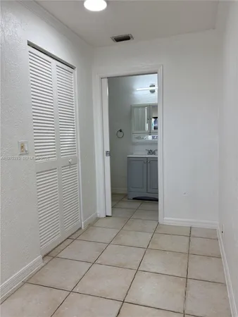 $2,000 | 1970 Southwest 24th Circle, Boynton Beach, FL 33426