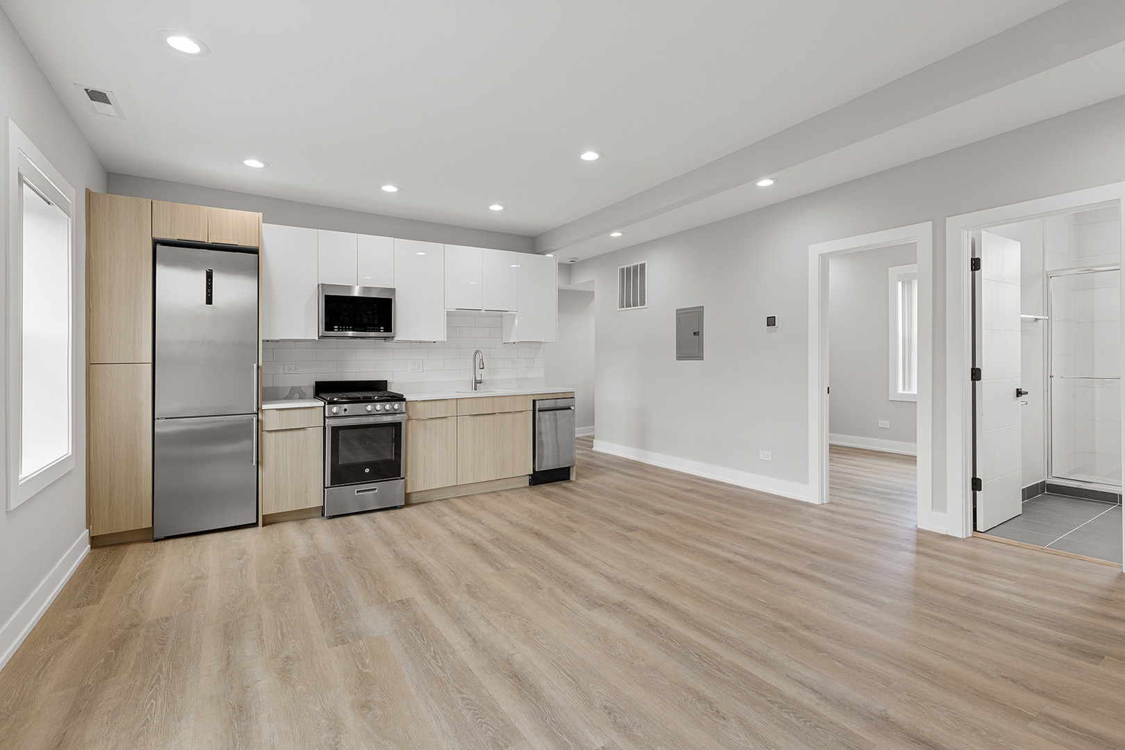 1548 West Juneway Terrace, Unit 3B Chicago, IL 60626 - Photo 2 of 18