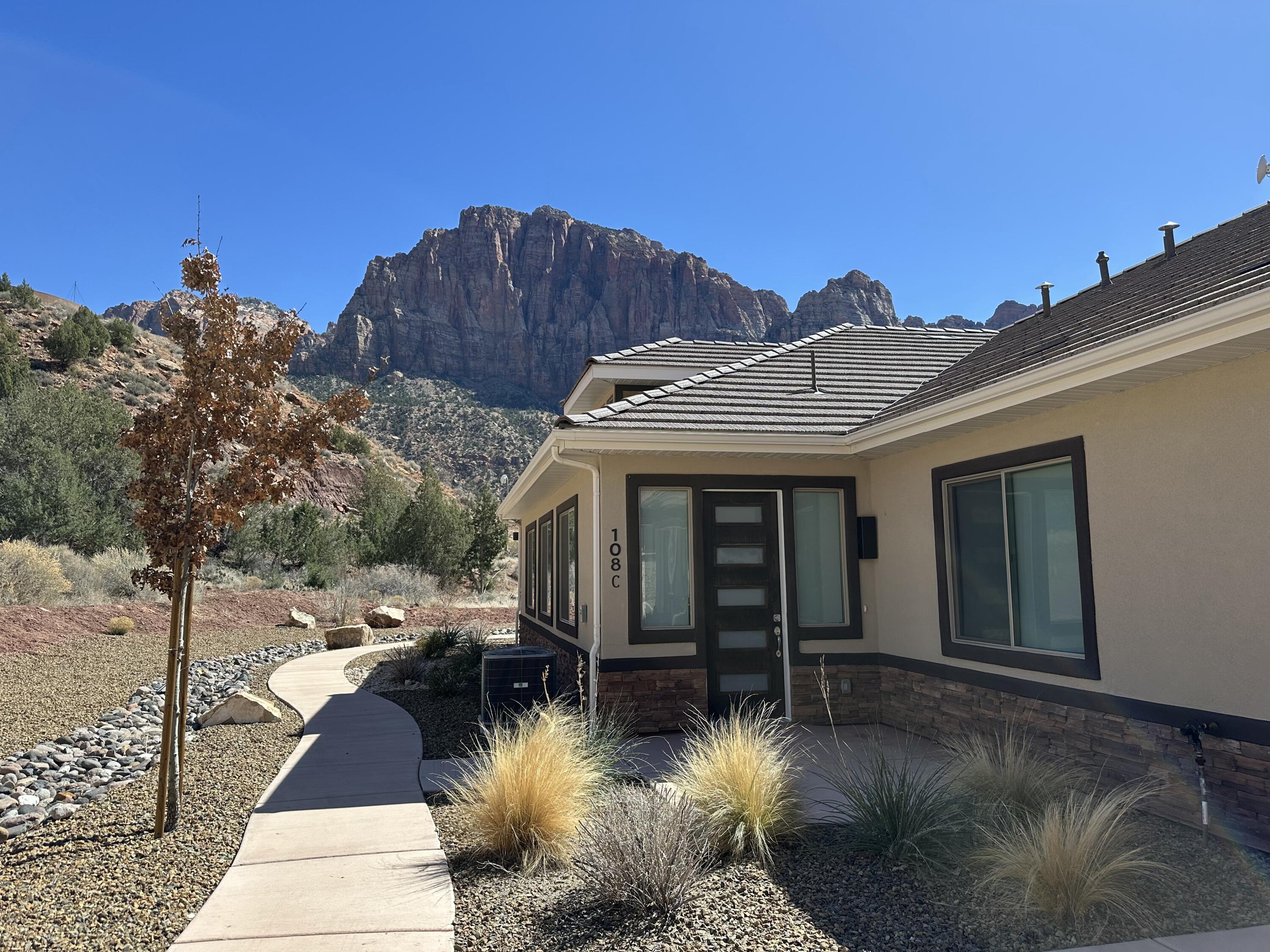 108 Trapper Circle, Unit C Springdale, UT 84767 - Photo 4 of 29 Front Exterior