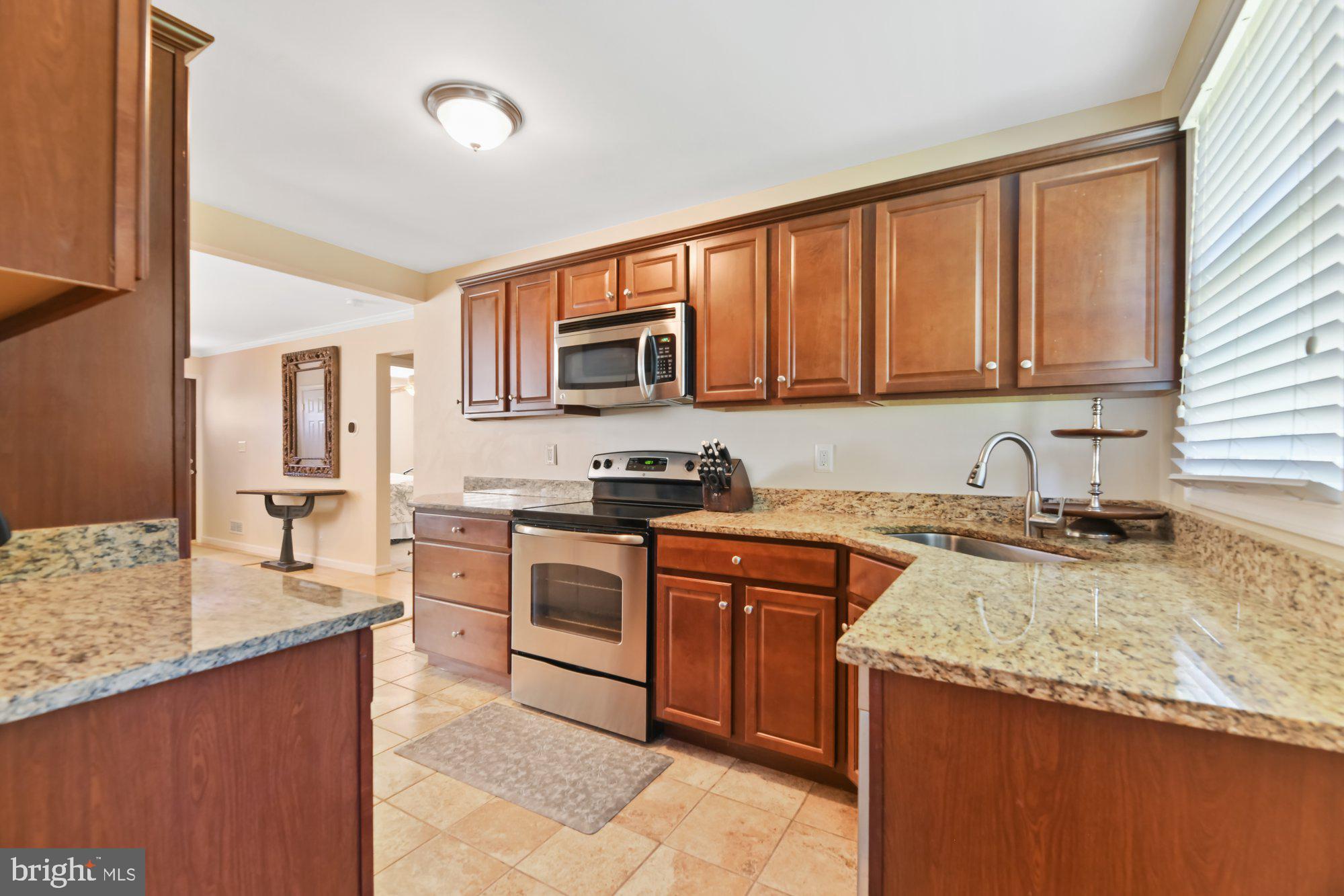 4016 Raleigh Road Baltimore, MD 21208 - Photo 15 of 31