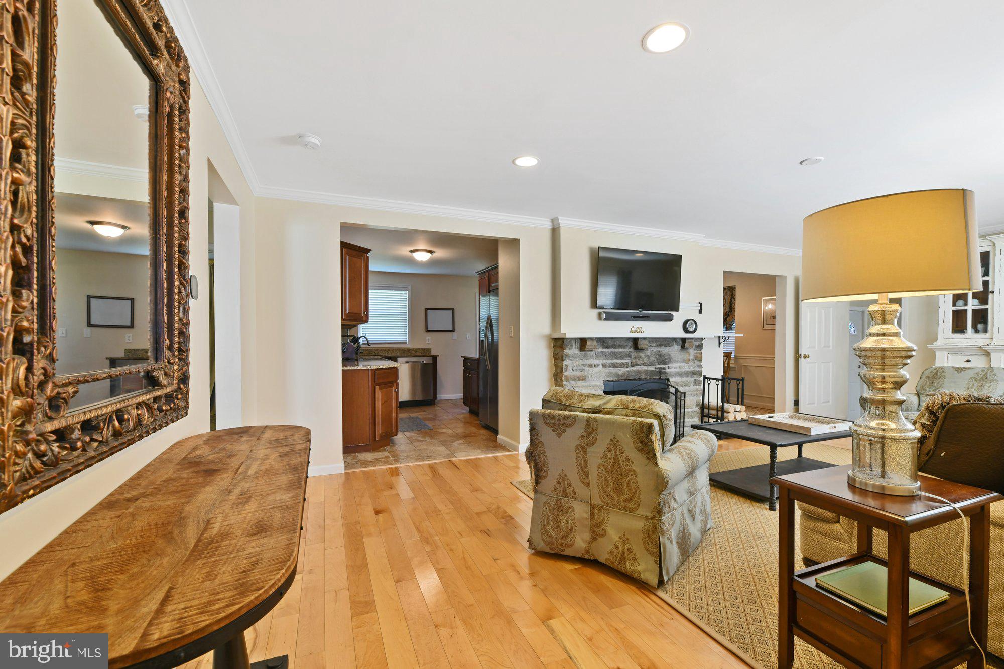4016 Raleigh Road Baltimore, MD 21208 - Photo 5 of 31