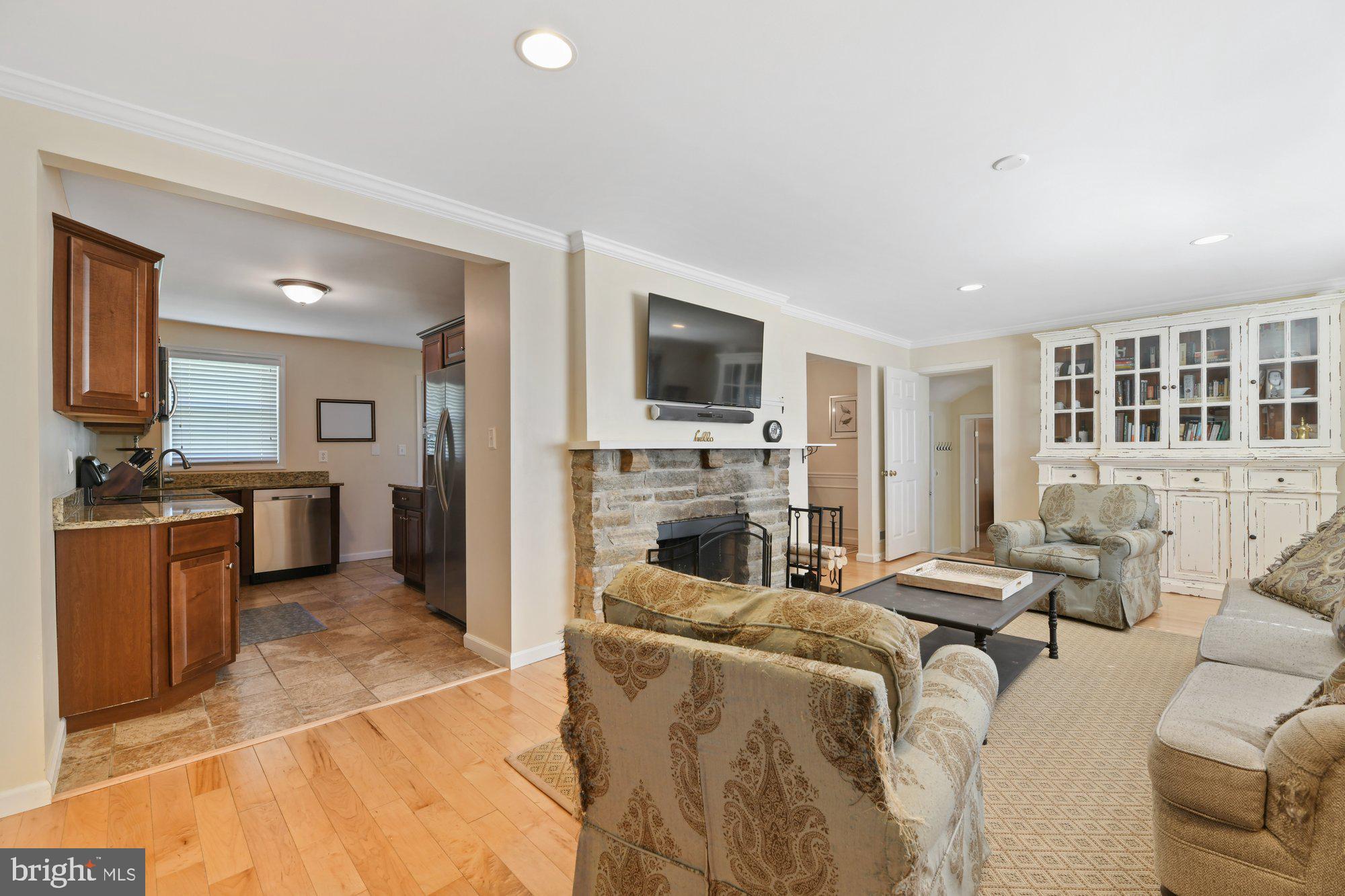 4016 Raleigh Road Baltimore, MD 21208 - Photo 8 of 31
