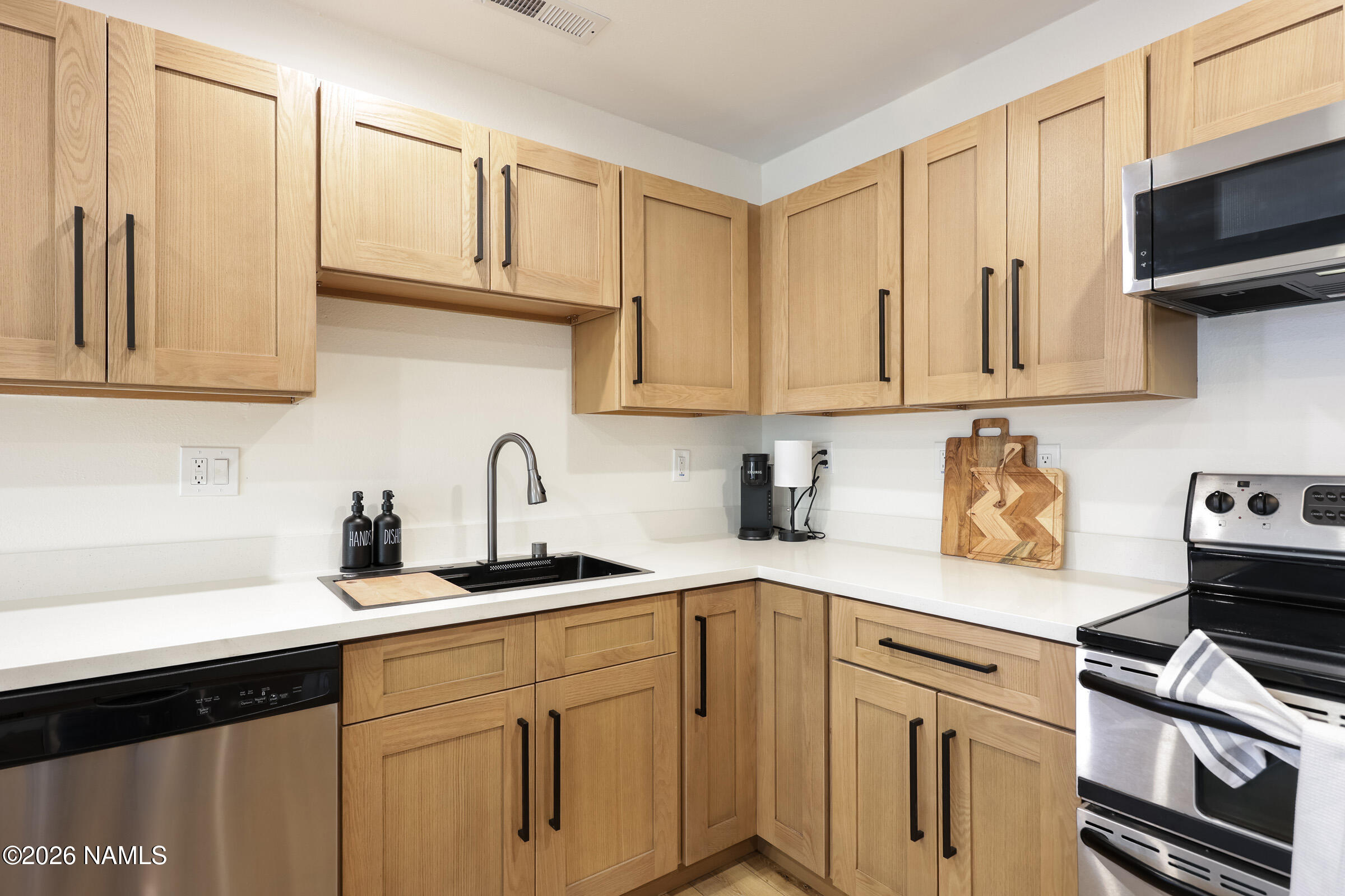 940 Caribou Road Munds Park, AZ 86017 - Photo 12 of 49 Kitchen