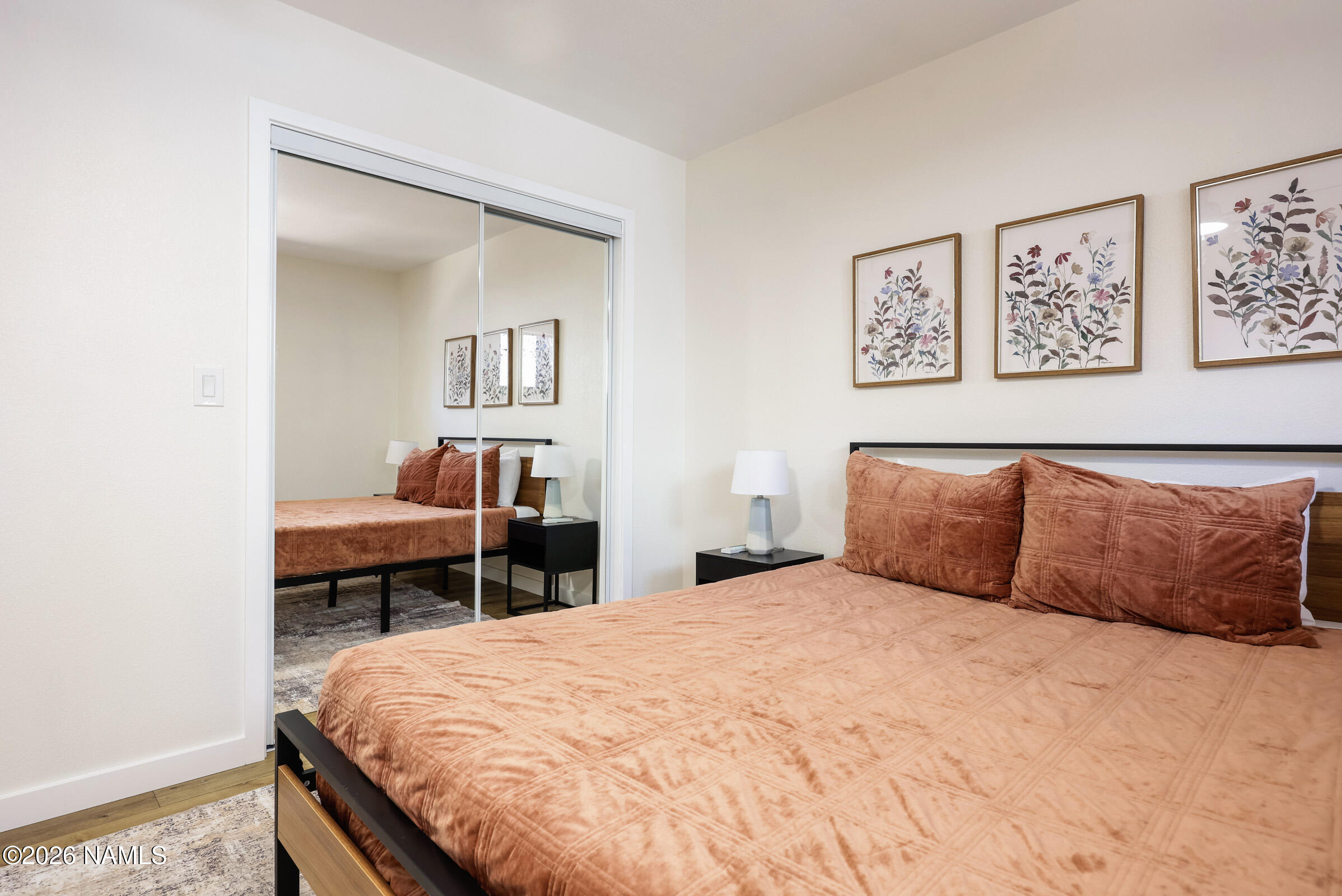 940 Caribou Road Munds Park, AZ 86017 - Photo 23 of 49 Primary Suite