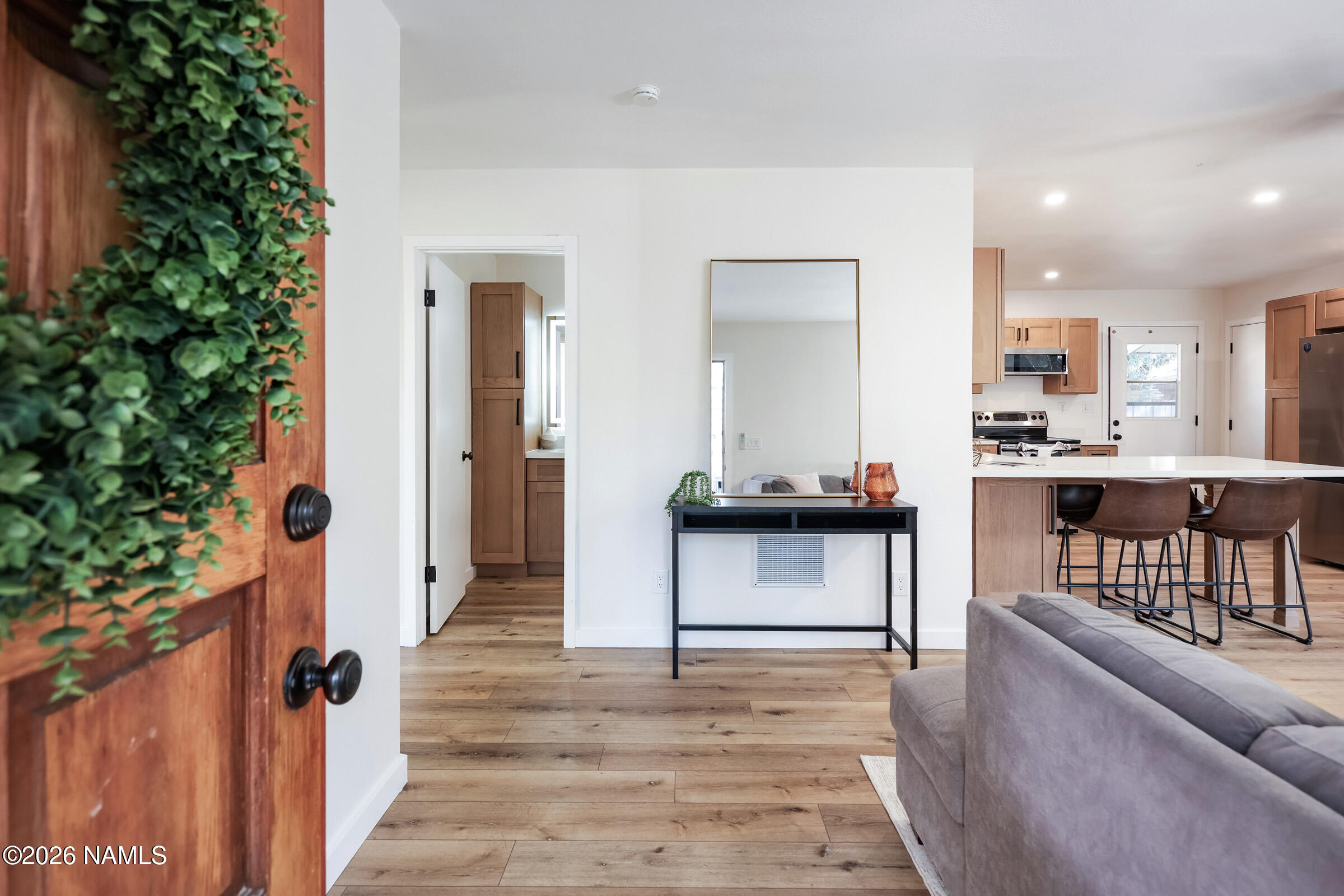 940 Caribou Road Munds Park, AZ 86017 - Photo 5 of 49 Entryway