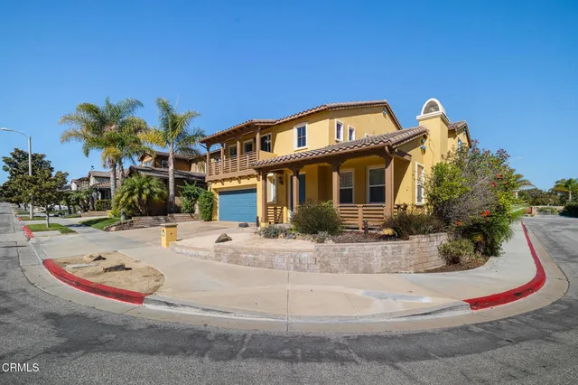 $1,400,000 | 676 Chesapeake Place, Ventura, CA 93004