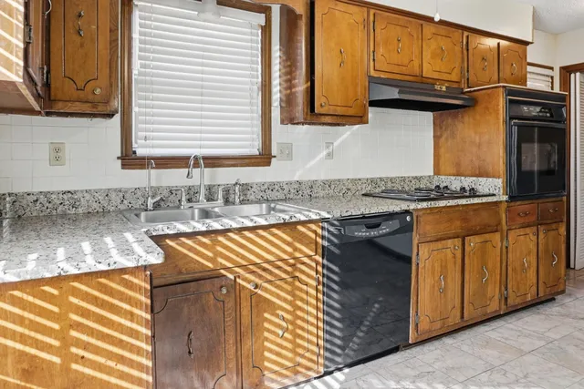 $240,000 | 6294 Scarletcrest Lane, Memphis, TN 38115