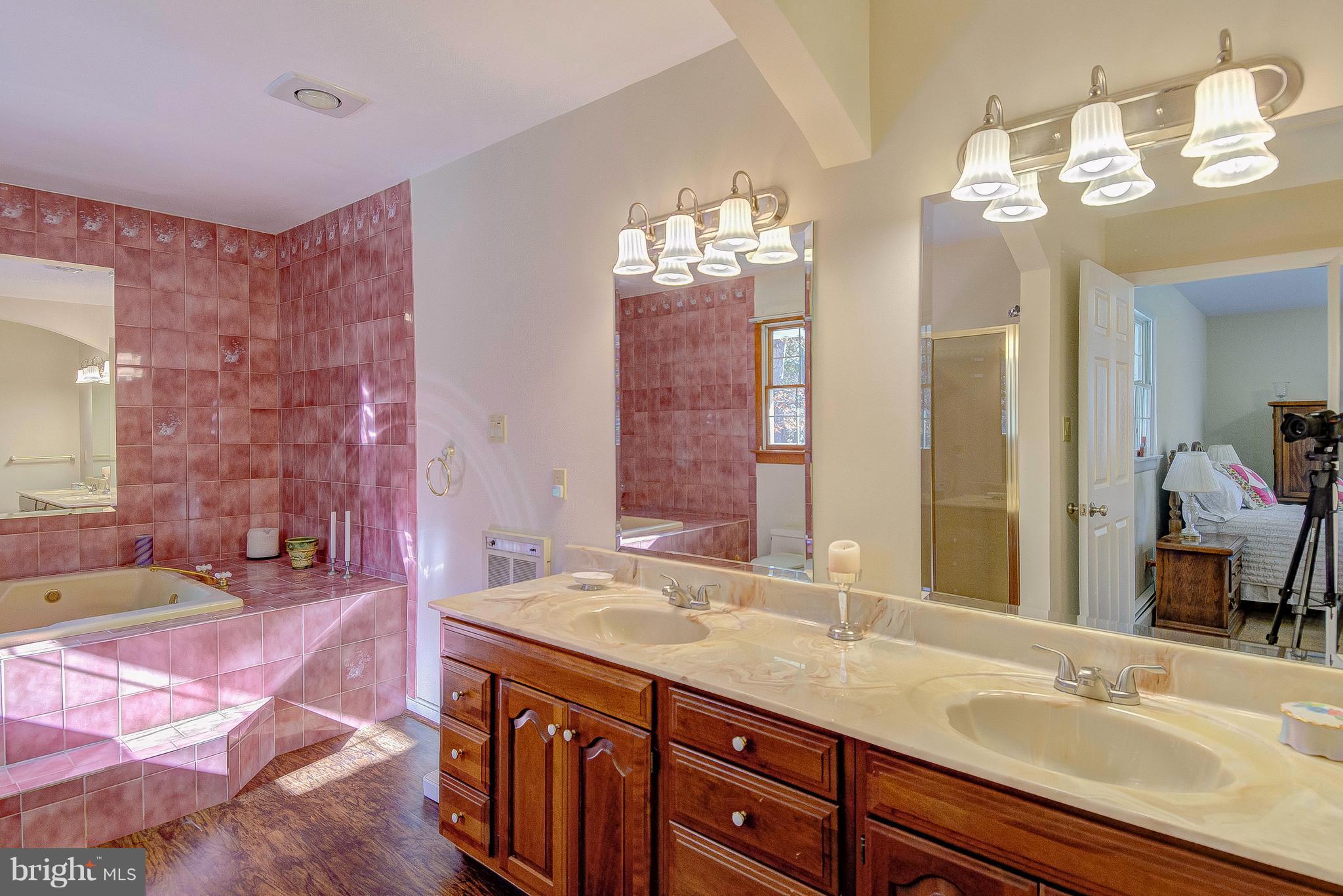 4905 Broomes Island Road Port Republic, MD 20676 - Photo 16 of 22 Bath (Master)