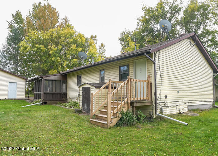 2133 County Line Road Barker, NY 14012 - Photo 4 of 21 4