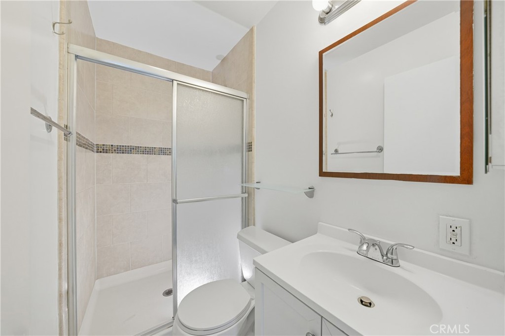 644 East Lee Place Azusa, CA 91702 - Photo 15 of 31