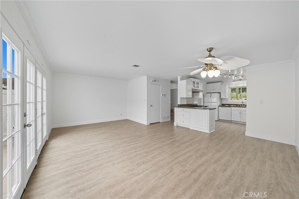 644 East Lee Place Azusa, CA 91702 - Photo 5 of 31