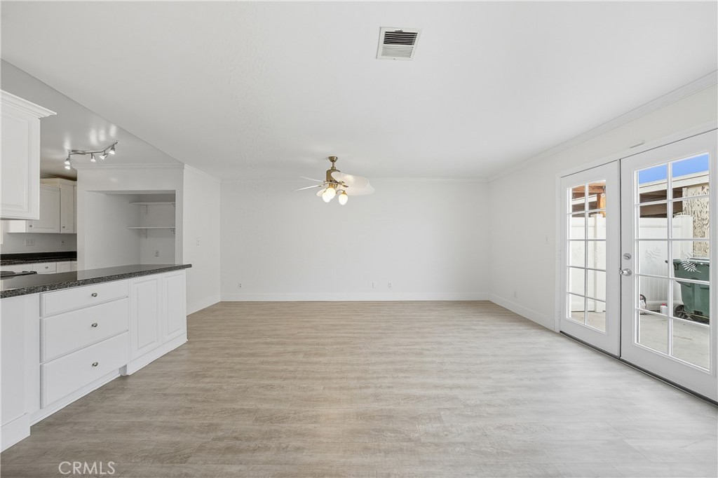 644 East Lee Place Azusa, CA 91702 - Photo 8 of 31