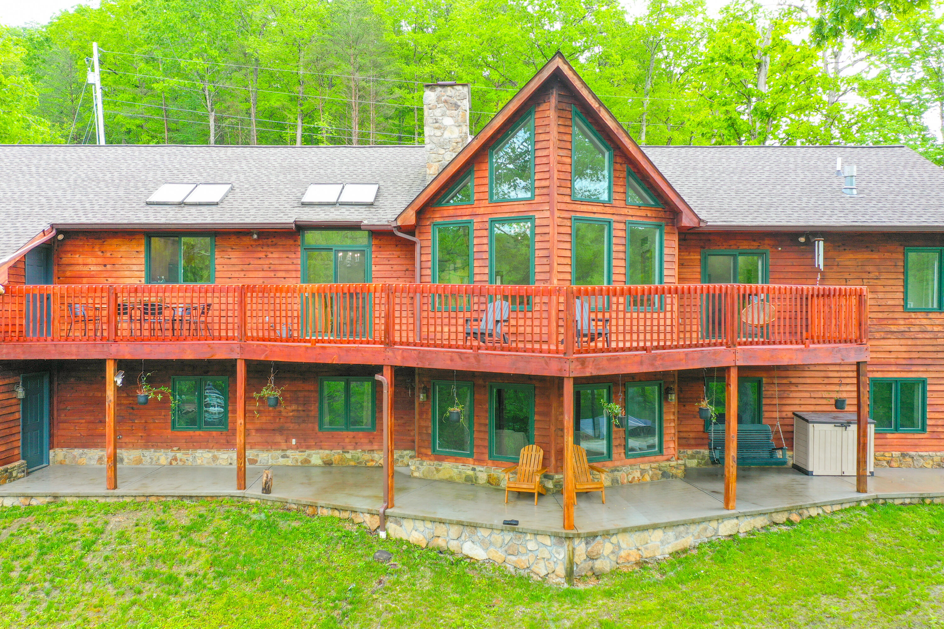 1117 Cliffs Edge Road East Bernstadt, KY 40729 - Photo 1 of 77 org_13325b7055869fbb_1747153662000