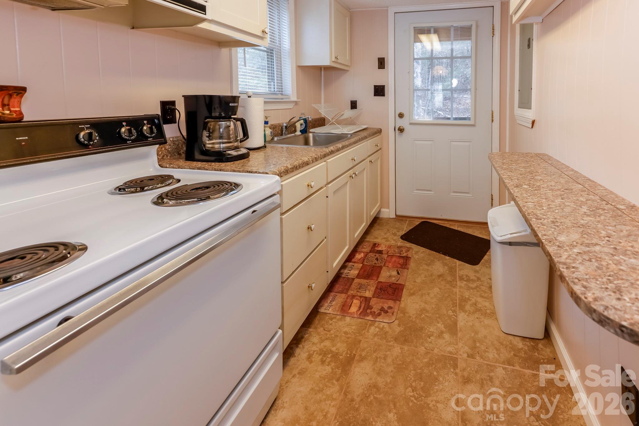 201 North Chase Lane Rutherfordton, NC 28139 - Photo 8 of 22