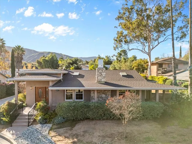 $849,000 | 8471 Bedford Motor Way, Corona, CA 92883