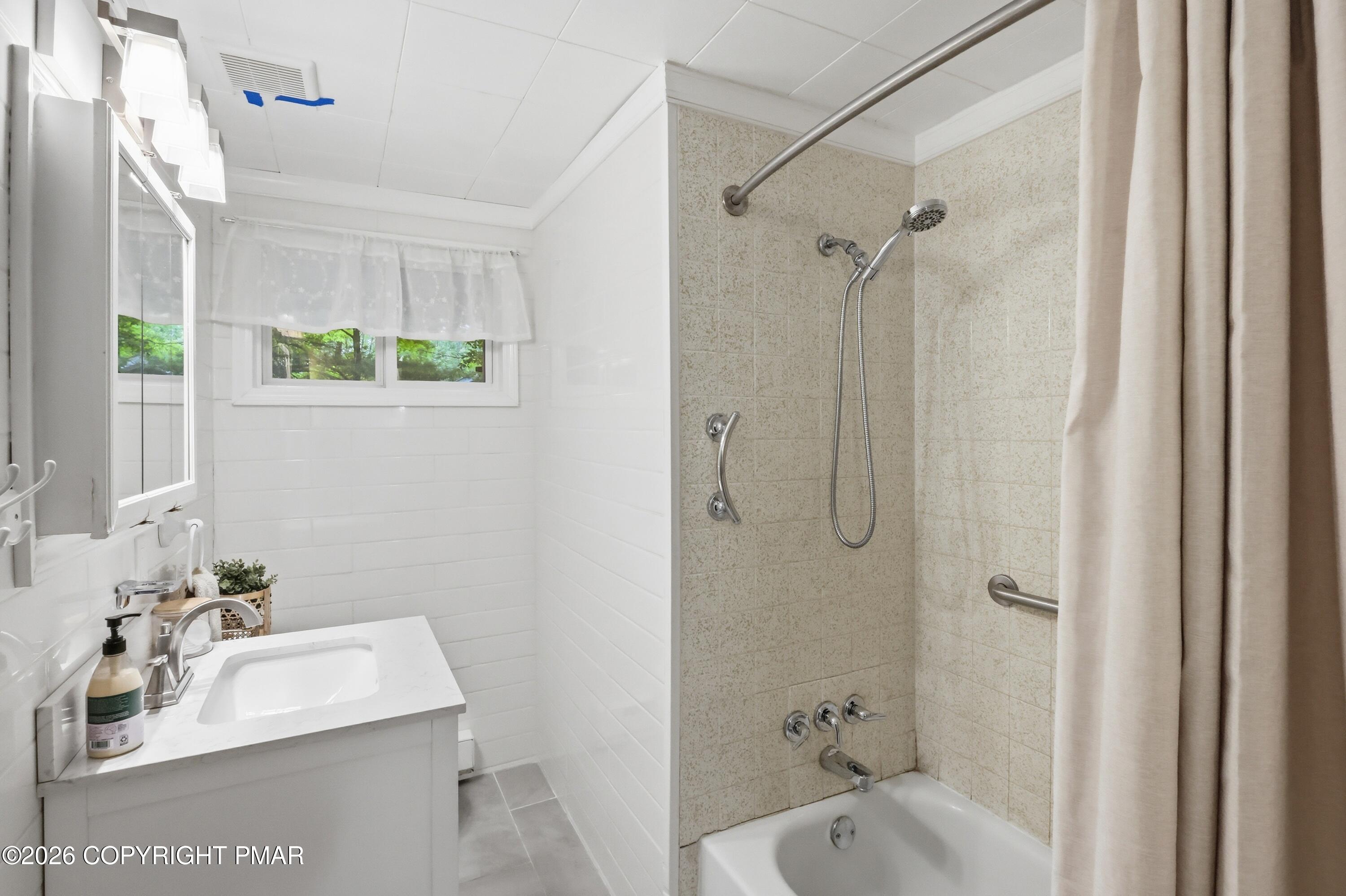107 Buckhill Road Albrightsville, PA 18210 - Photo 12 of 26 107 buck hill33