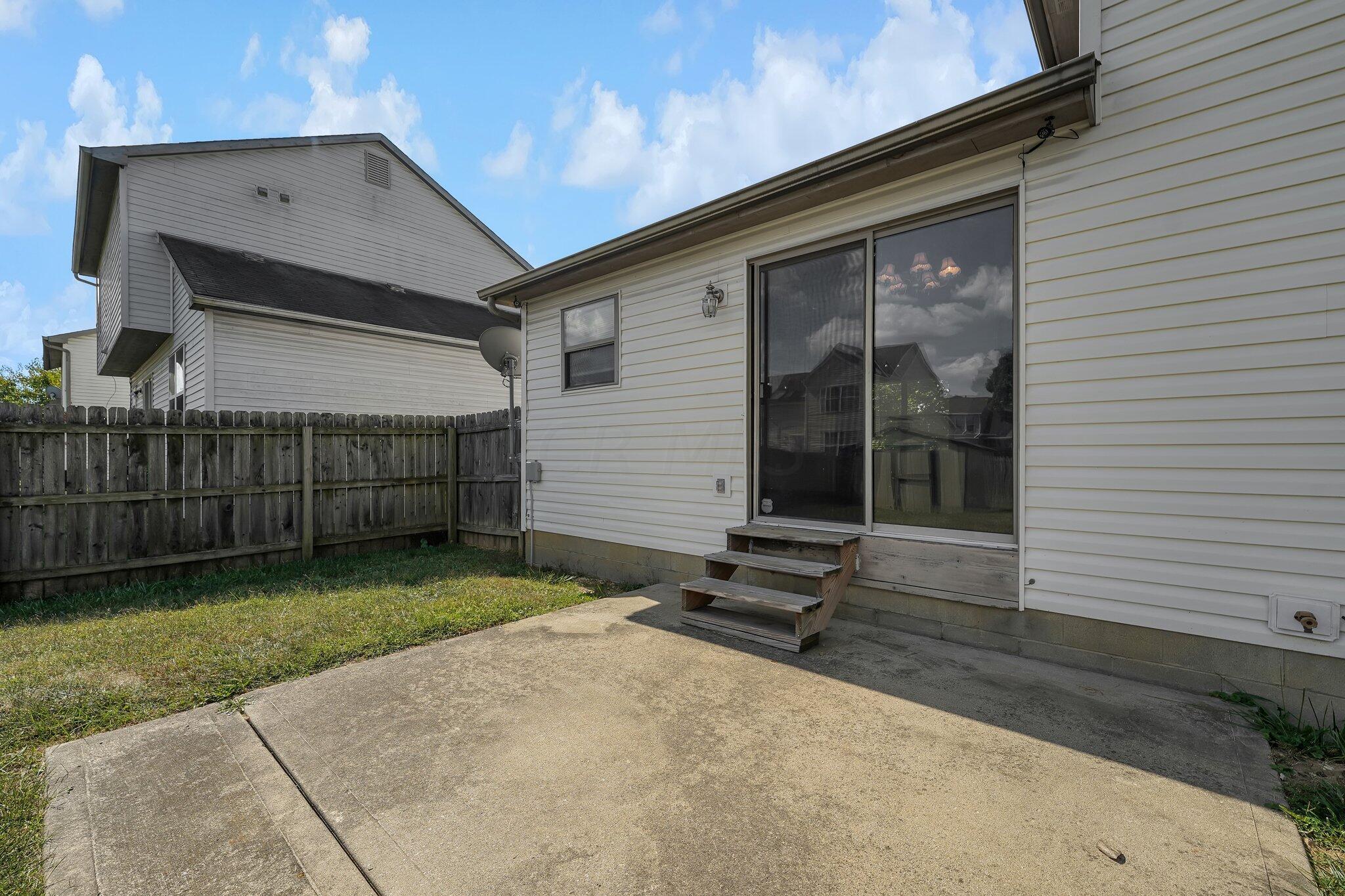 2718 Raphael Drive Columbus, OH 43232 - Photo 31 of 33 31-web-or-mls-2718-raphael-dr