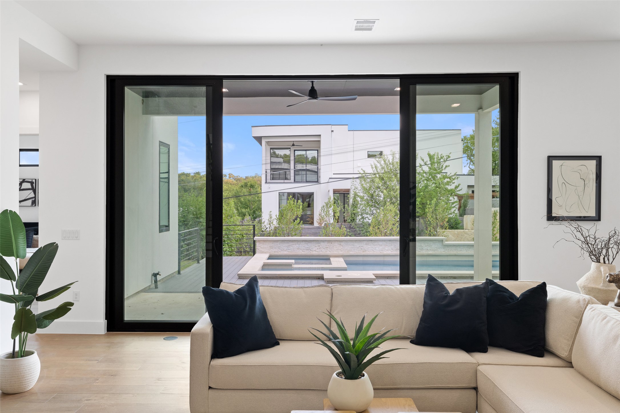 2603 Rockingham Drive Austin, TX 78704 - Photo 7 of 40