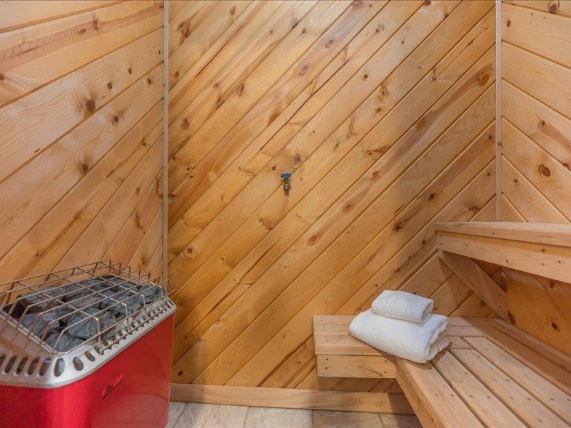 3994 County Rd U South Range, WI 54874 - Photo 25 of 56 Sauna / steam room featuring wooden walls
