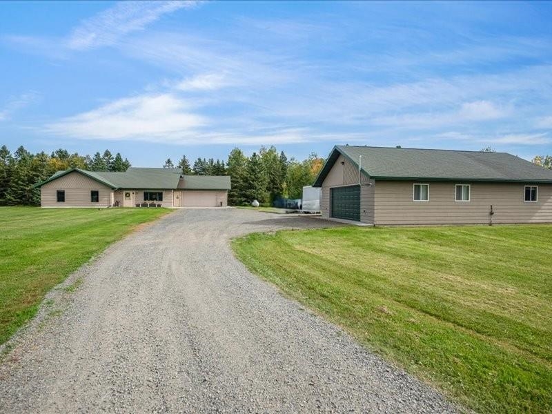 3994 County Rd U South Range, WI 54874 - Photo 3 of 56 Home and Garage