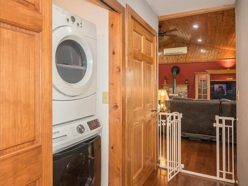 3994 County Rd U South Range, WI 54874 - Photo 31 of 56 Main floor laundry in the closet.