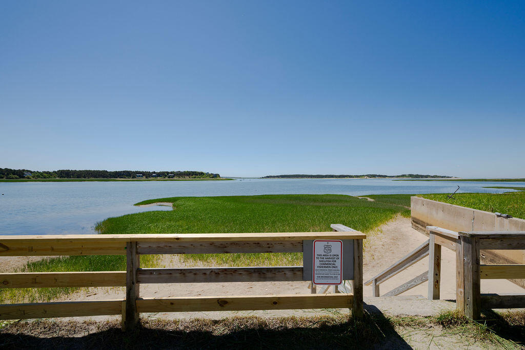 125 Pleasant Point Road Wellfleet, MA 02667 - Photo 26 of 37 125_Pleasant_Point-24