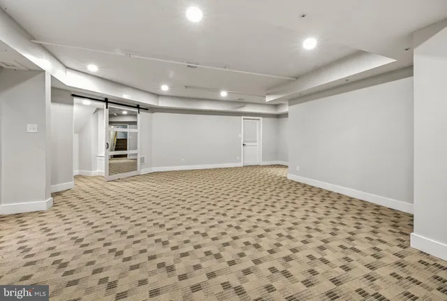 a close view of sink