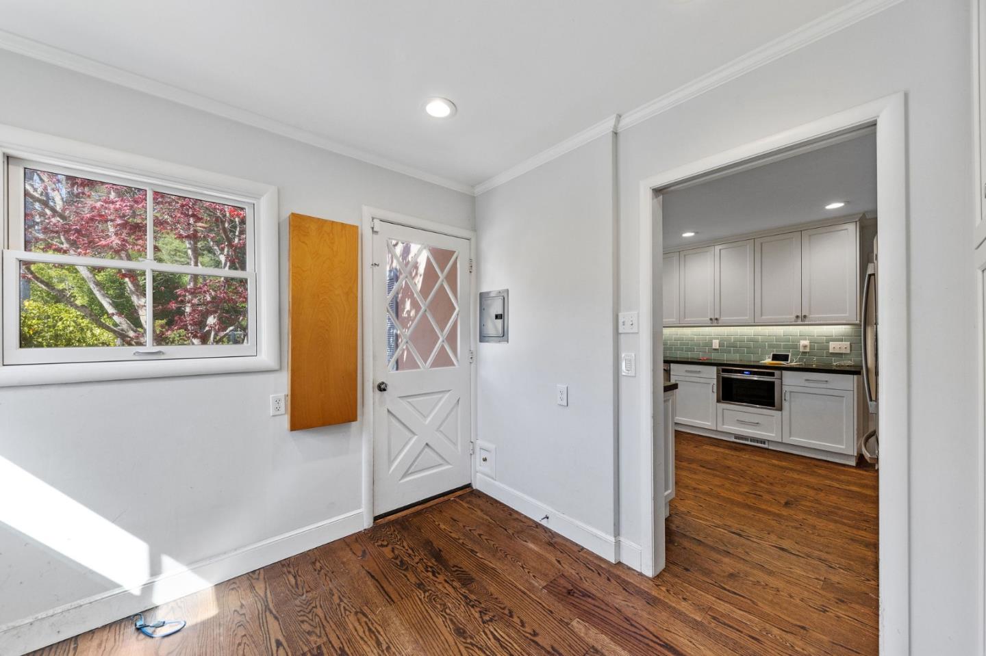 680 Fairway Circle Hillsborough, CA 94010 - Photo 15 of 83