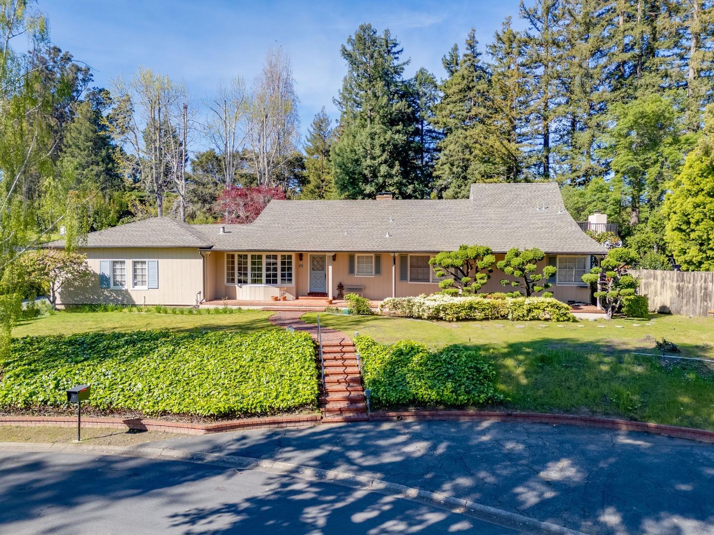 680 Fairway Circle Hillsborough, CA 94010 - Photo 2 of 83