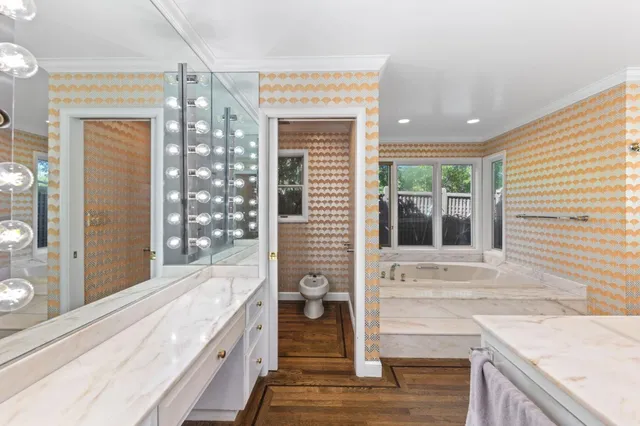 $5,650,000 | 680 Fairway Circle, Hillsborough, CA 94010