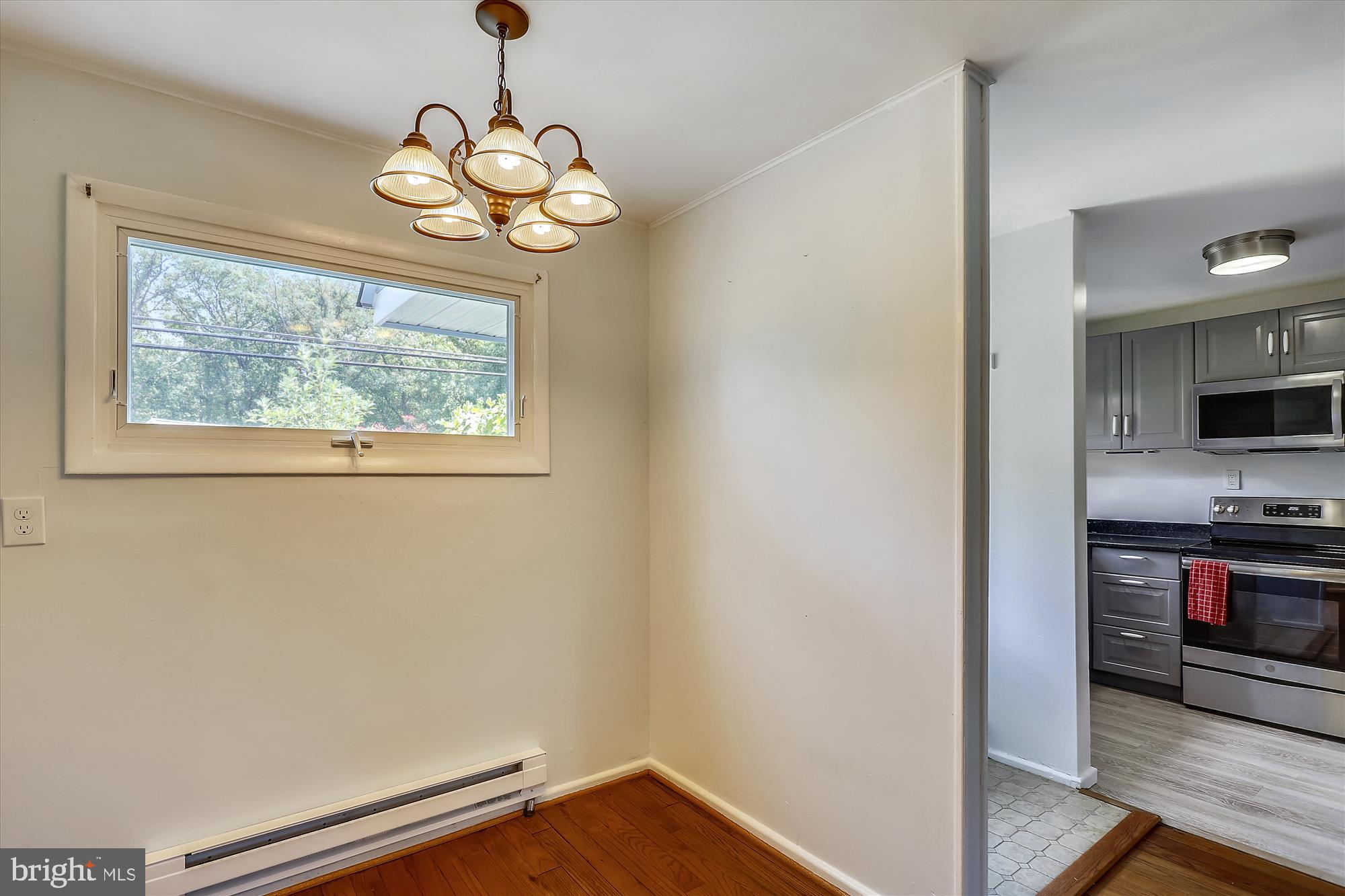 49 Ridge Road Greenbelt, MD 20770 - Photo 4 of 41 Gallery Image 4