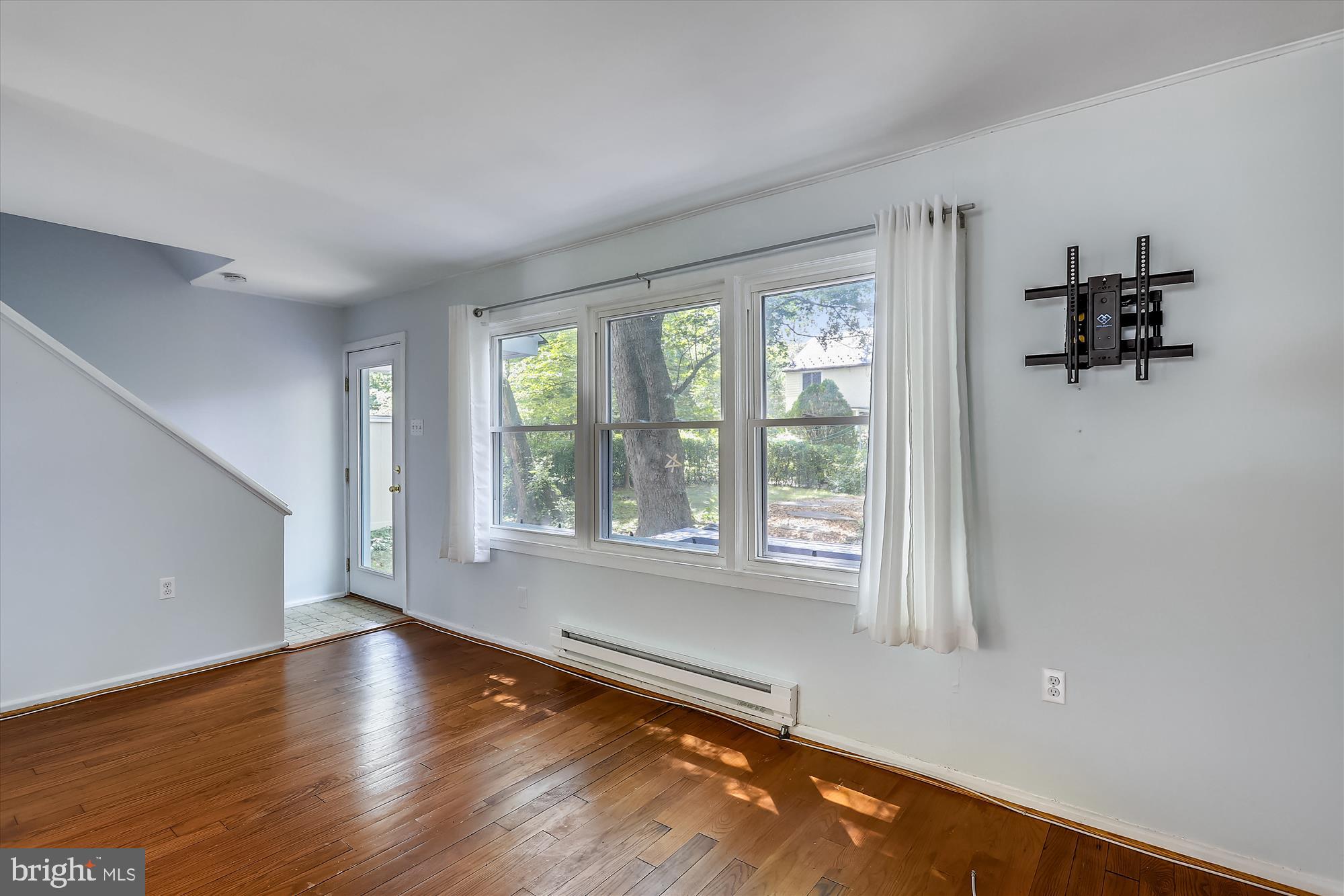 49 Ridge Road Greenbelt, MD 20770 - Photo 7 of 41 Gallery Image 7