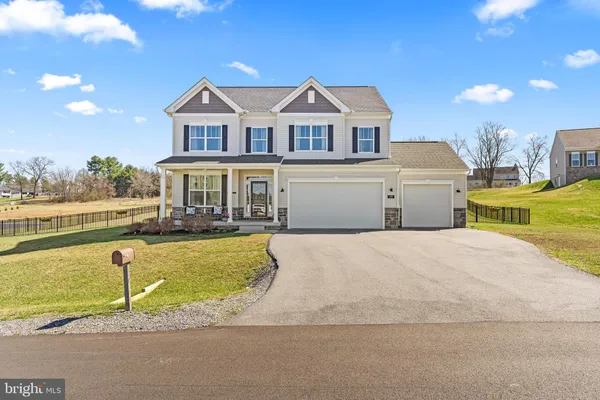 $659,000 | 119 Sussex Drive, Falling Waters, WV 25419