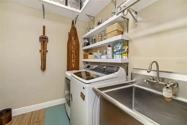 $999,000 | 10107 Carnoustie Place, Bradenton, FL 34211