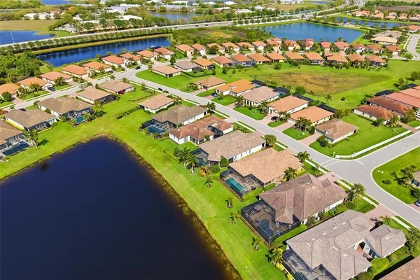 $999,000 | 10107 Carnoustie Place, Bradenton, FL 34211