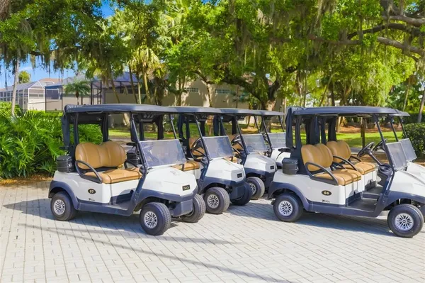 $999,000 | 10107 Carnoustie Place, Bradenton, FL 34211