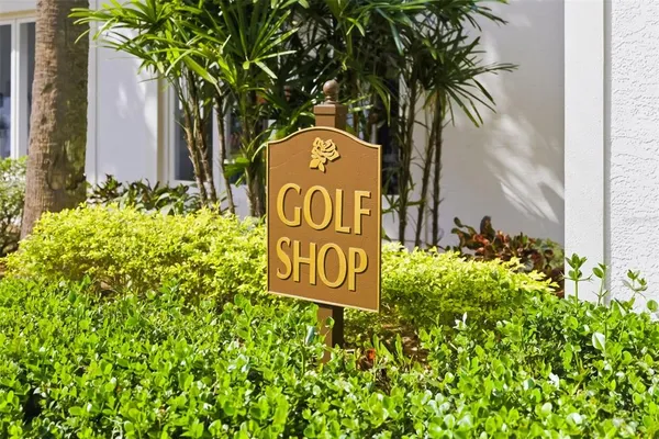 $999,000 | 10107 Carnoustie Place, Bradenton, FL 34211