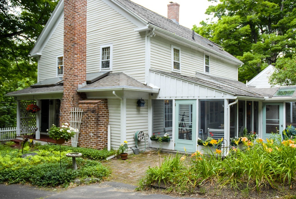 292 Sackett Road Westfield, MA 01085 - Photo 16 of 27 Gallery Image 16