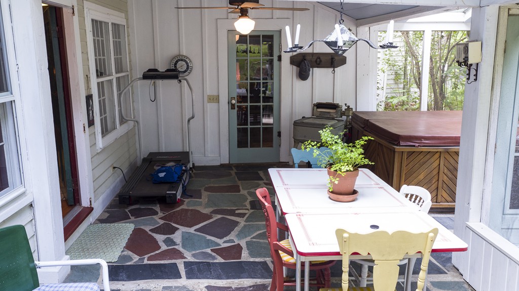 292 Sackett Road Westfield, MA 01085 - Photo 23 of 27 Gallery Image 23