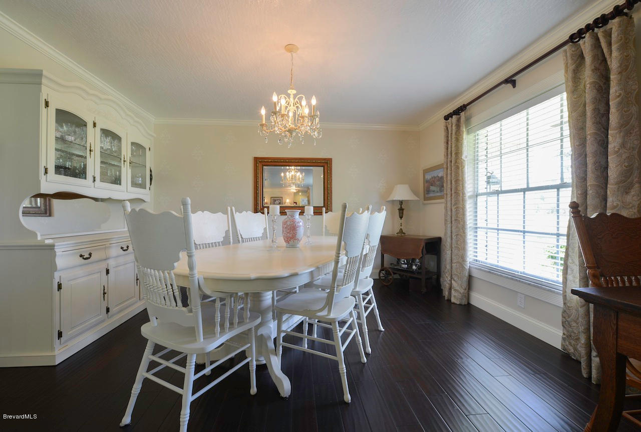 3630 Turtle Mound Road Melbourne, FL 32934 - Photo 8 of 21 Inviting Dining Room