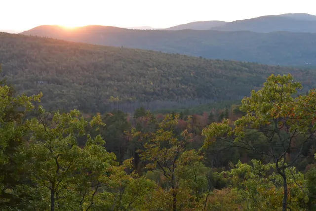 $289,000 | 19-upper Bear Lane, Rumford, ME 04276