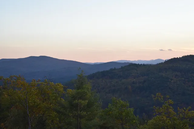 $289,000 | 19-upper Bear Lane, Rumford, ME 04276