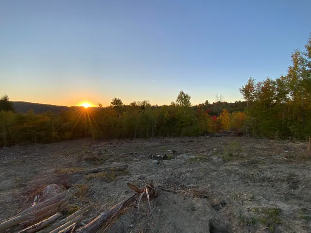 $289,000 | 19-upper Bear Lane, Rumford, ME 04276