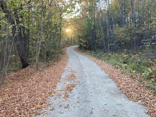 $289,000 | 19-upper Bear Lane, Rumford, ME 04276