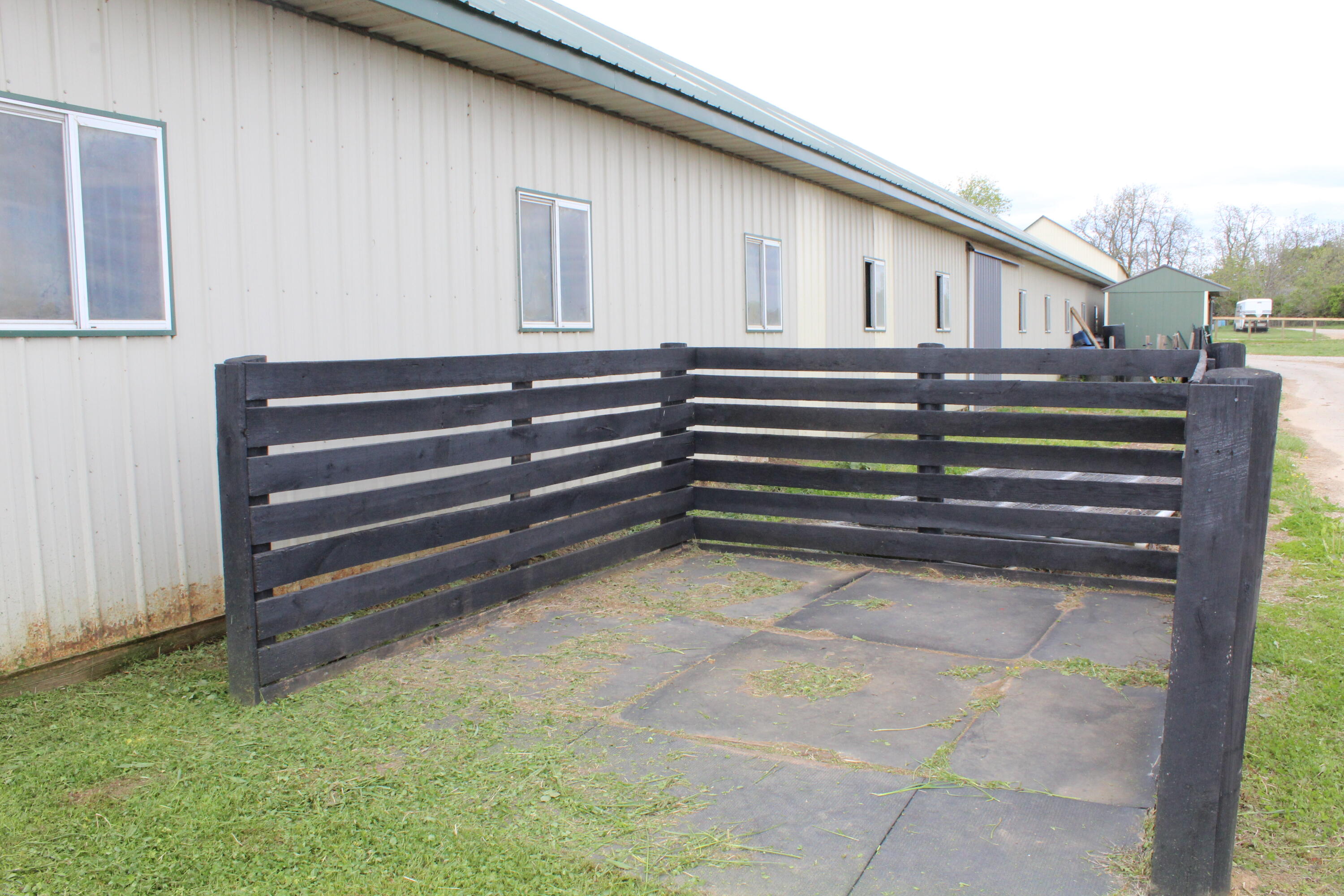 210 Glenn Road Paris, KY 40361 - Photo 11 of 41 IMG_2750