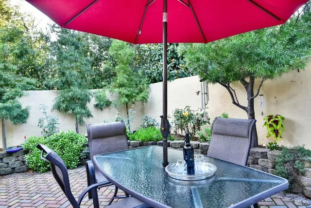 $794,000 | 195 Guadalupe Drive, Sonoma, CA 95476